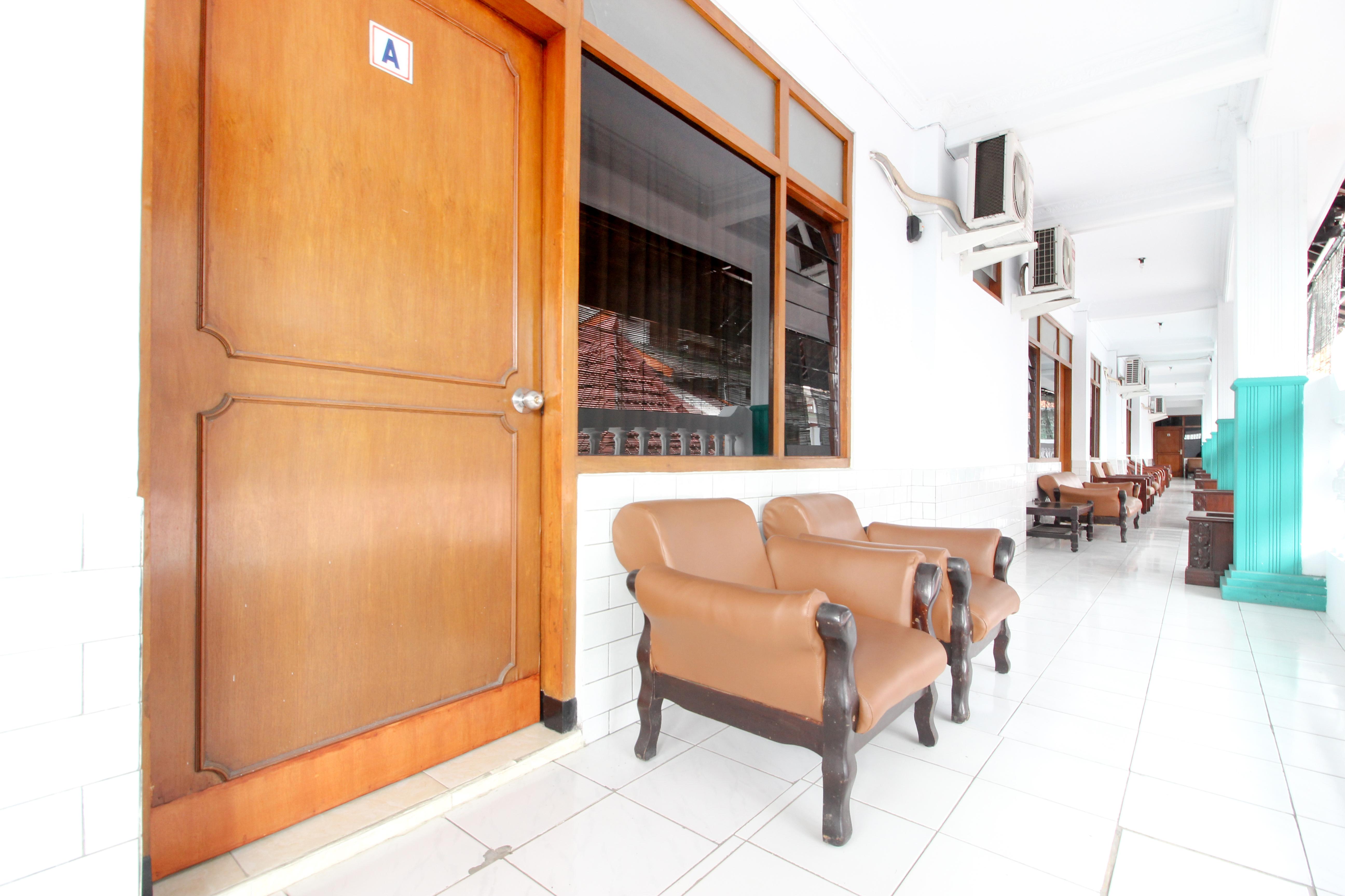 Reddoorz Plus Near Alun Alun Selatan Yogyakarta Luaran gambar