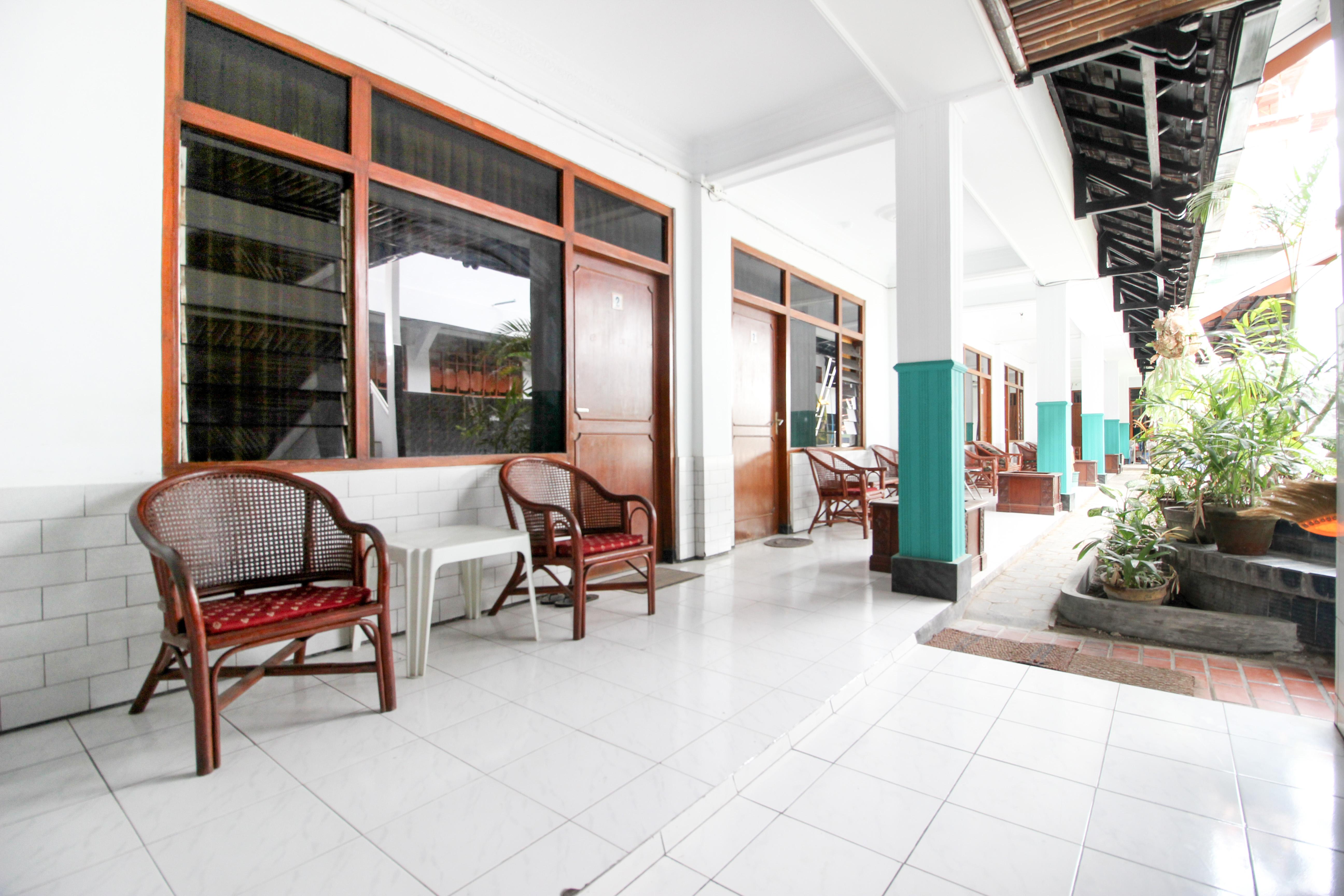 Reddoorz Plus Near Alun Alun Selatan Yogyakarta Luaran gambar